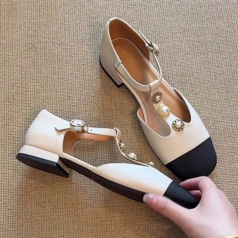 Женские босоножки на каблуке с – обзор и цена Casual Sandal Leather
